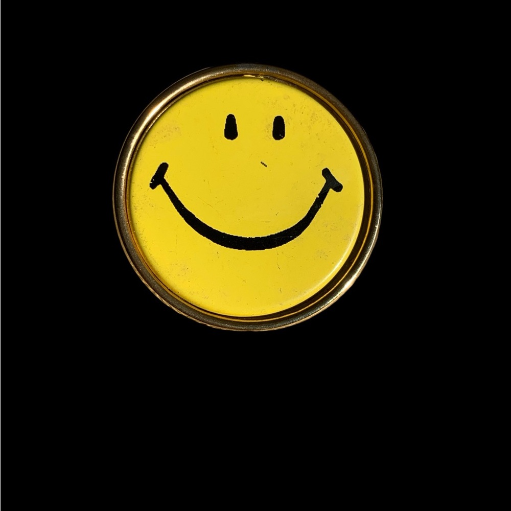 1970’s smiley pin, vintage, good condition